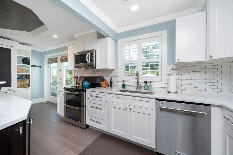 584 Fort Johnson Rd - Photo 6 of 40