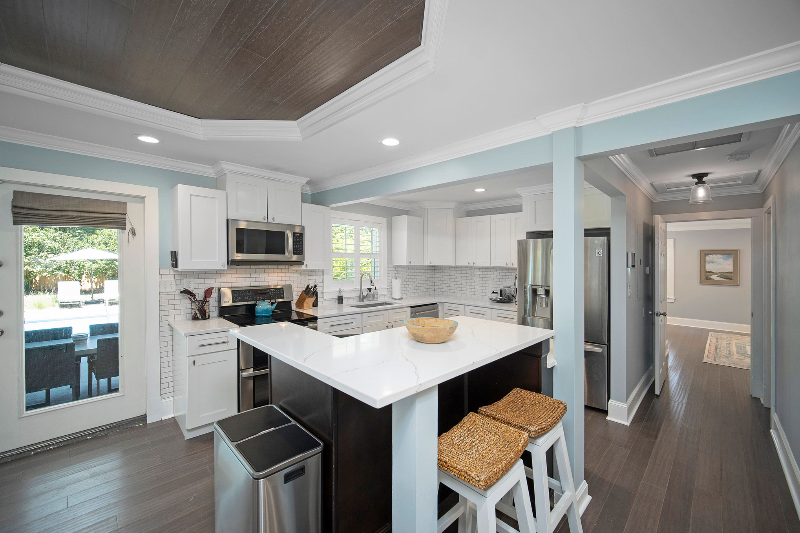 584 Fort Johnson Rd - Photo 4 of 40