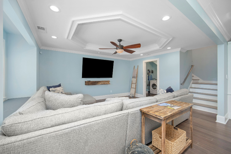 584 Fort Johnson Rd - Photo 2 of 40