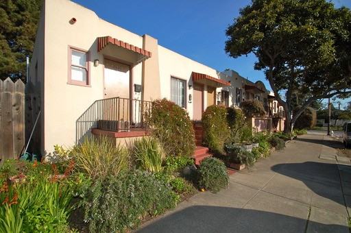 2451 Bonar St - Photo 2 of 14