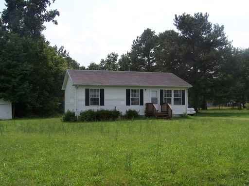 104 Washington St - Photo 3 of 6