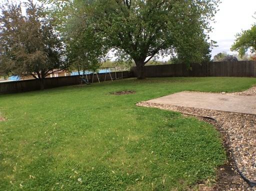 920 Nicholas Ave - Photo 3 of 18