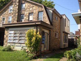 806 W 24th St - Photo 2 of 16