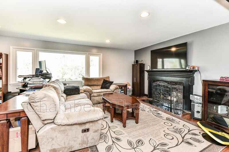 1328 N Ivanhoe St - Photo 2 of 36