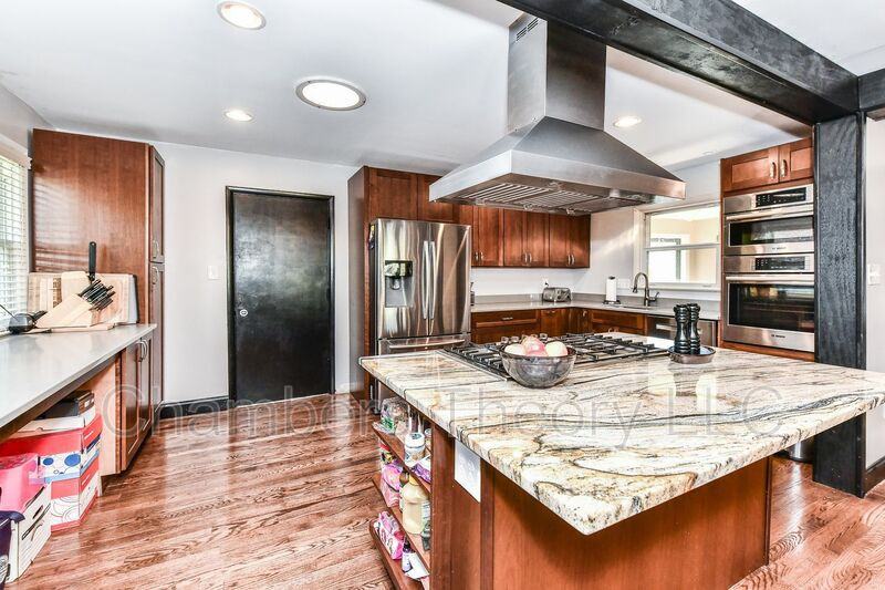 1328 N Ivanhoe St - Photo 6 of 36