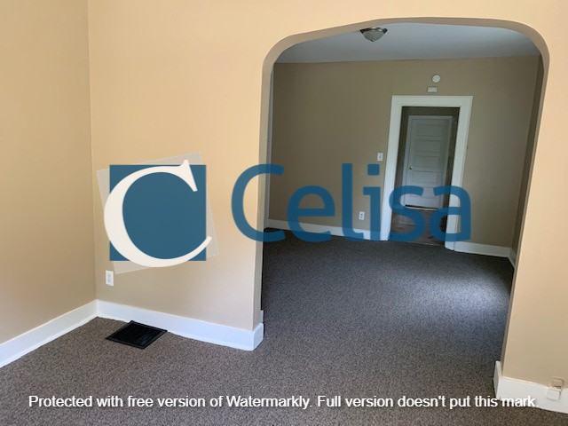 1125 Summit St #1 - Photo 2 of 9