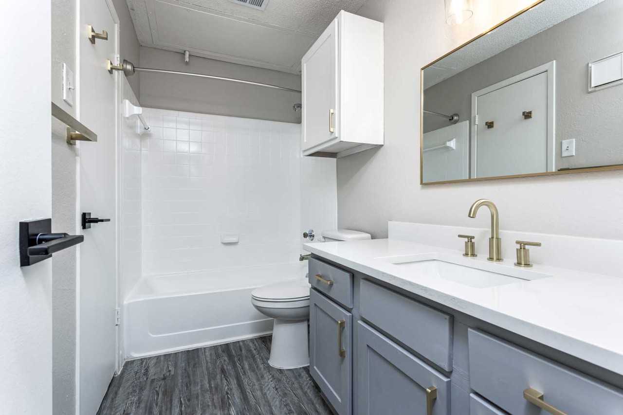 Ashton Oaks - Photo 3 of 20