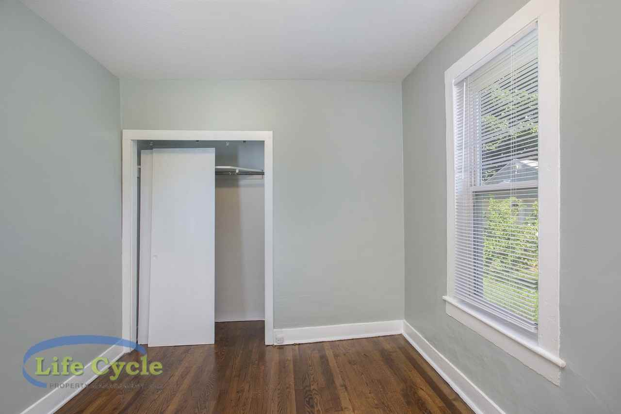 243 Lane Ave Nw #1 - Photo 7 of 8