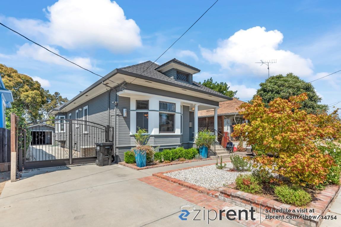 445 Hull Ave - Photo 2 of 27