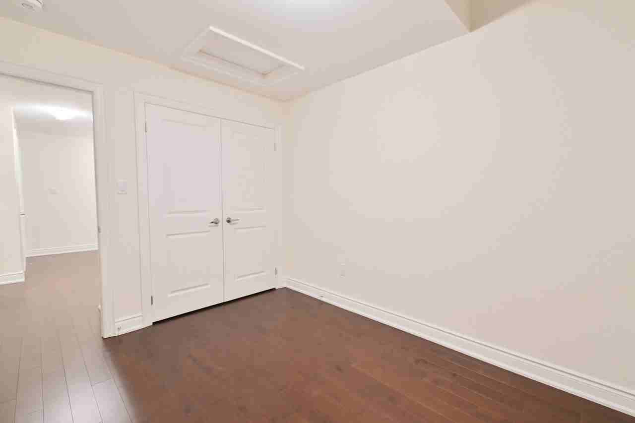 334 Laplante Street - Photo 7 of 25