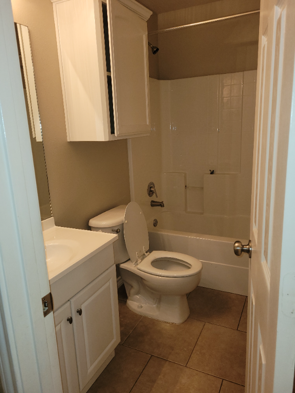 4002 Carrera Ln - Photo 3 of 38