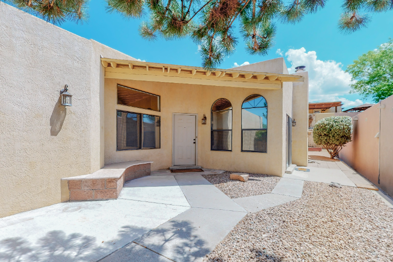 4928 Purcell Dr Ne - Photo 3 of 35