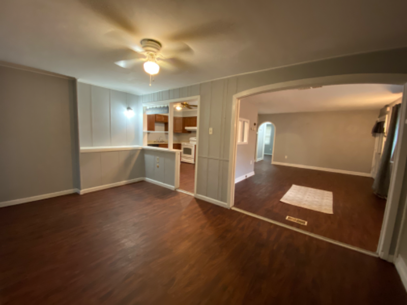 2 Roanoke Ct - Photo 3 of 11