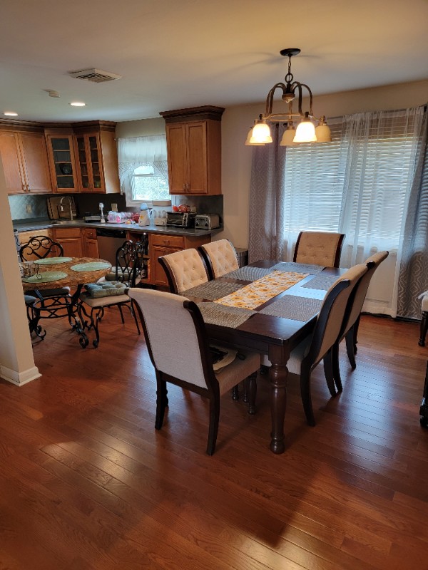 208 Harding Ave - Photo 3 of 16