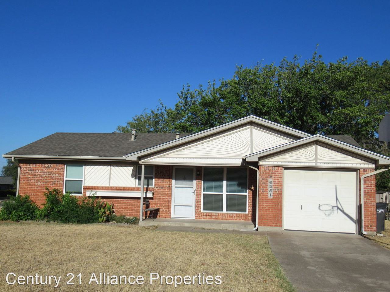 6251 Shadydell Dr - Photo 2 of 24