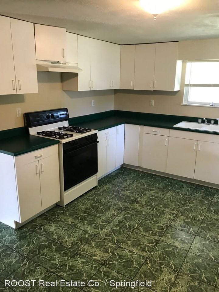 49 Adams St - Photo 3 of 9