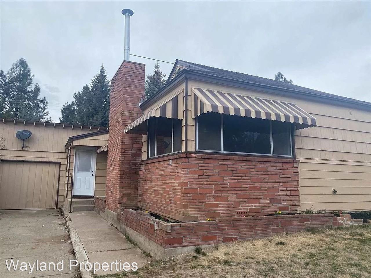 133 E Magnolia Ave - Photo 2 of 8