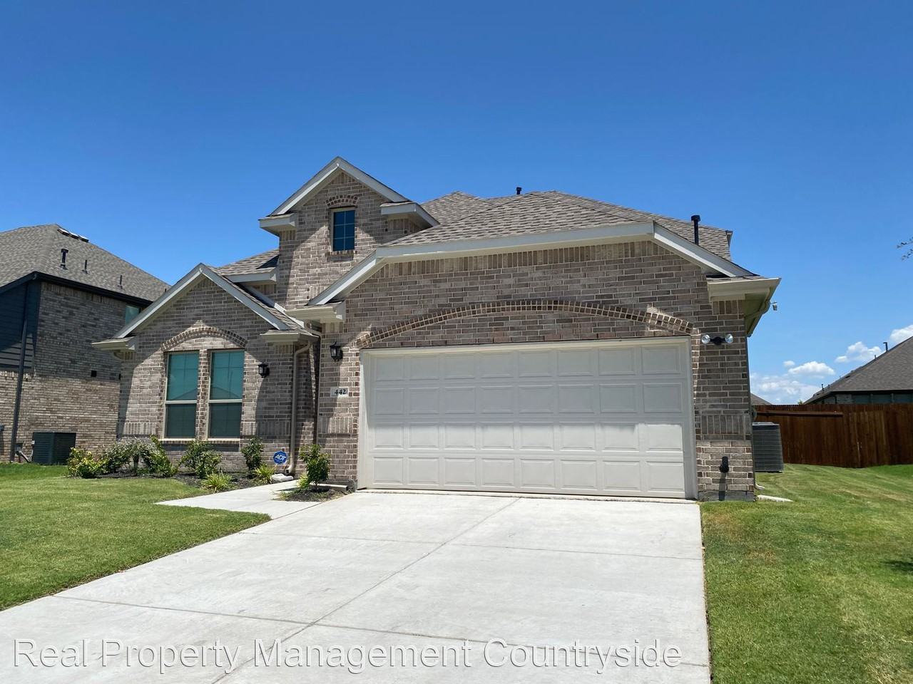 442 Diamond Creek Dr - Photo 2 of 22