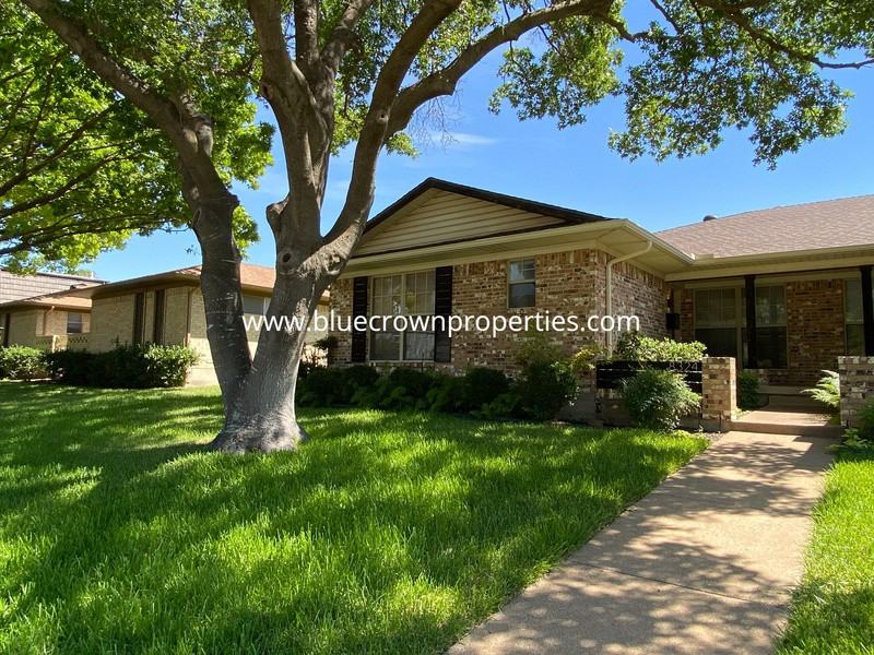 8324 Lullwater Dr - Photo 2 of 16