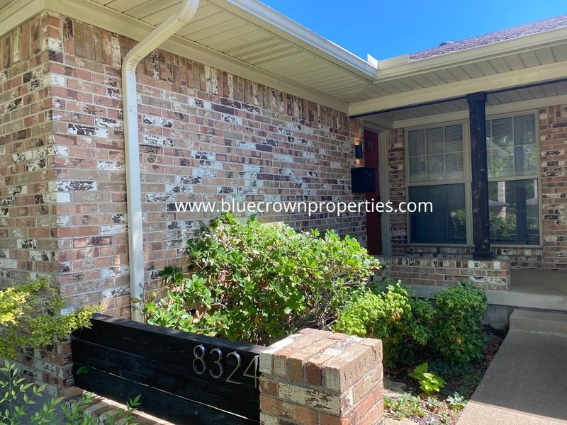 8324 Lullwater Dr - Photo 3 of 16