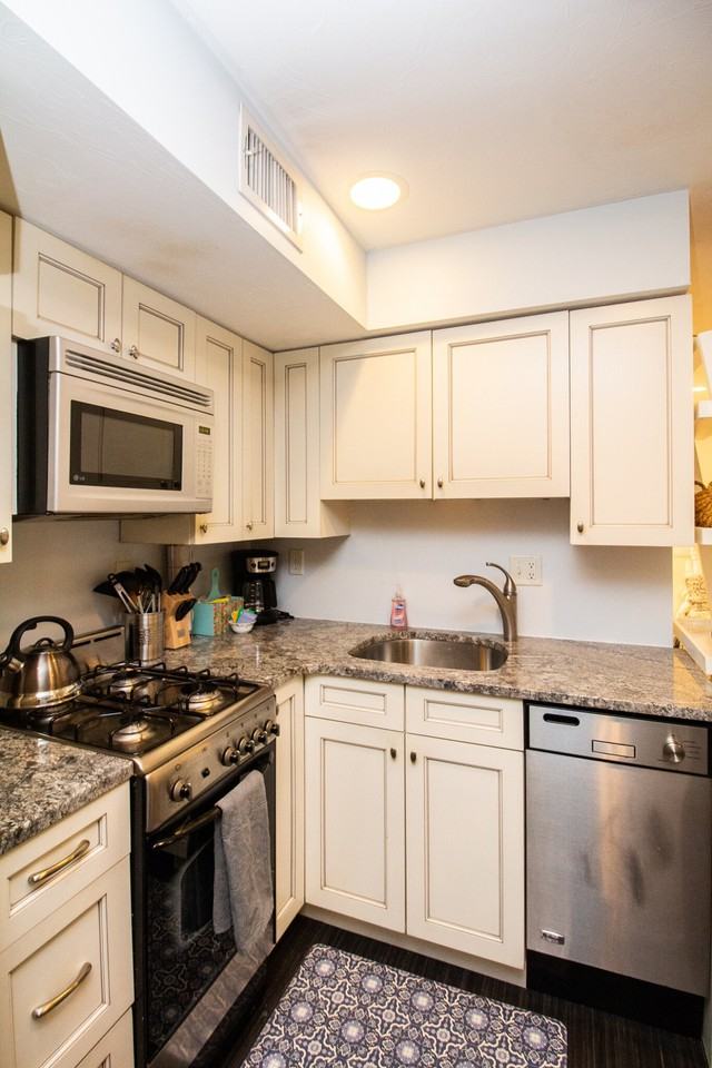 22 Hancock St #102 - Photo 5 of 18