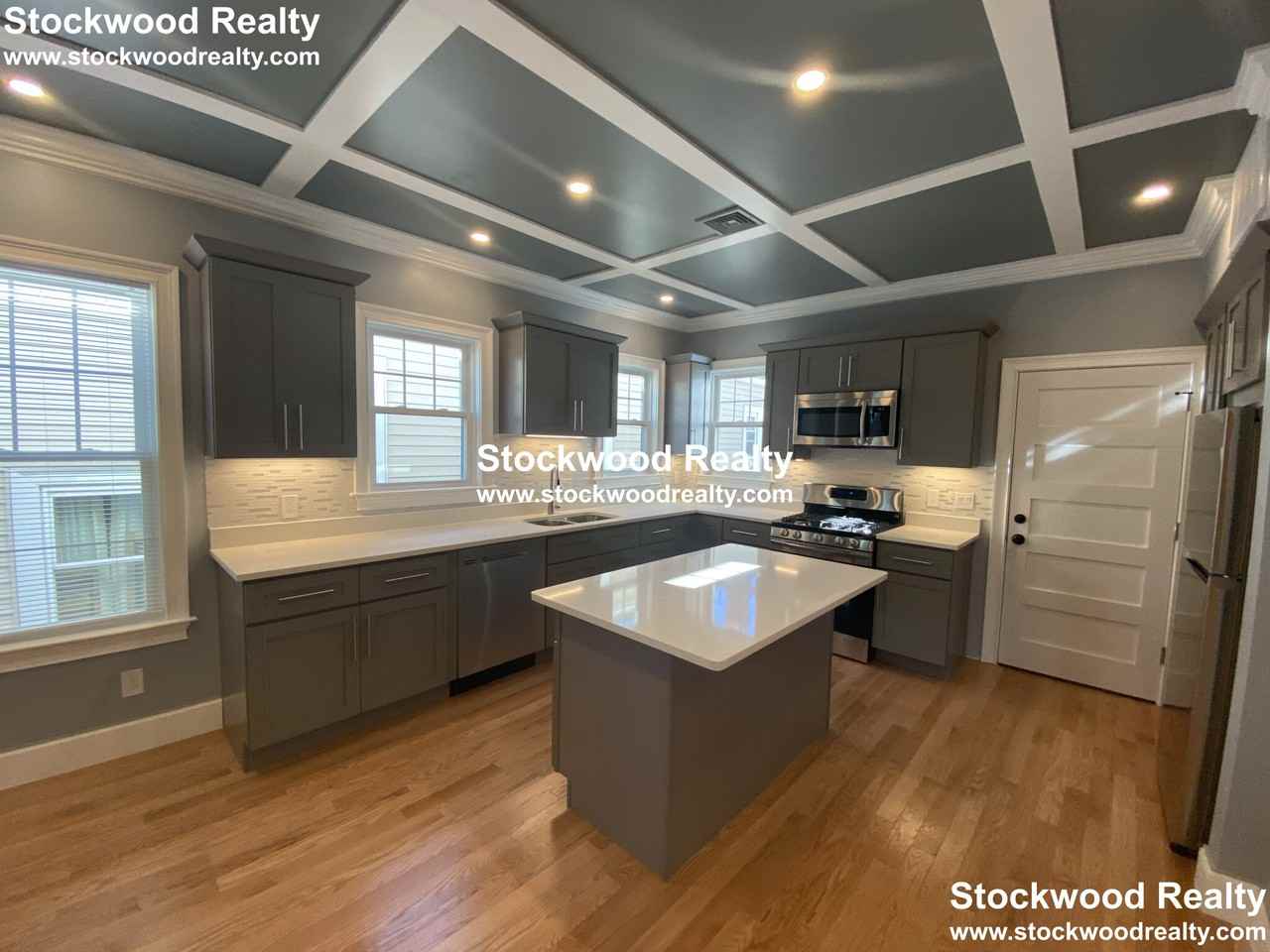 863 Dorchester Ave #3 - Photo 3 of 50