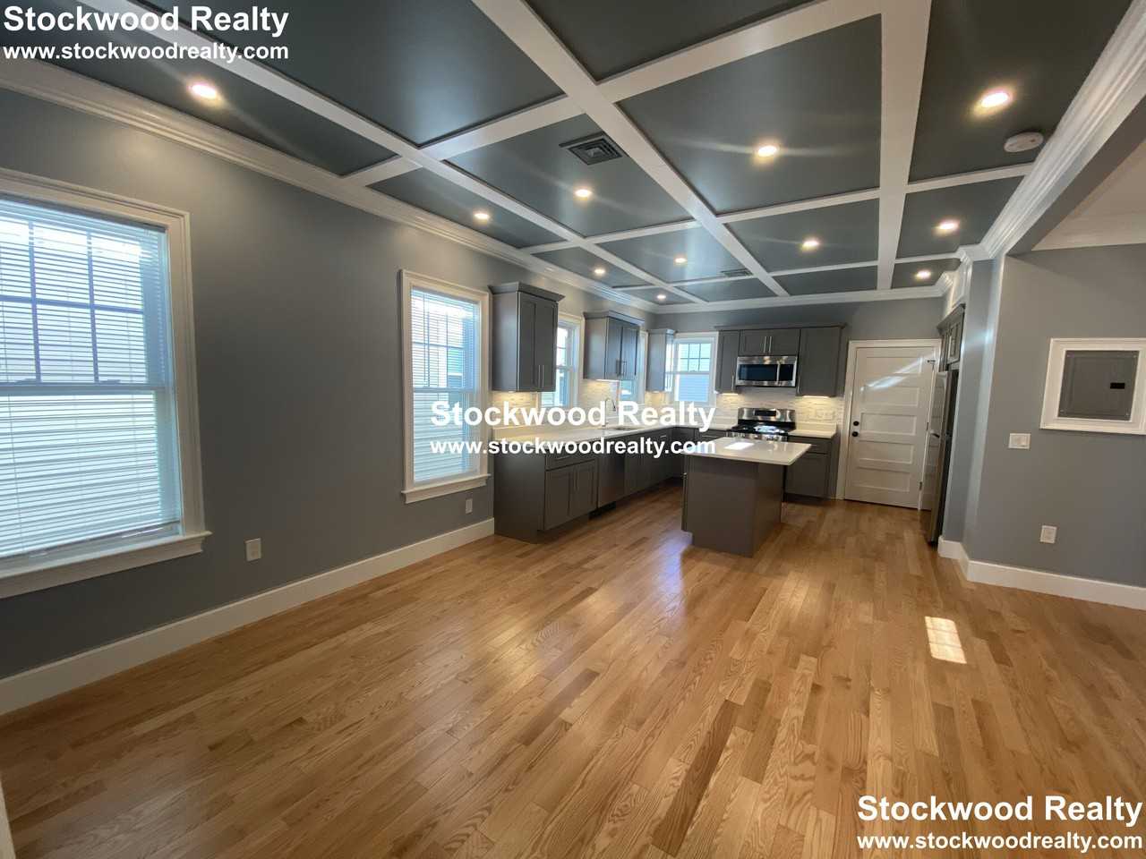 863 Dorchester Ave #3 - Photo 5 of 50