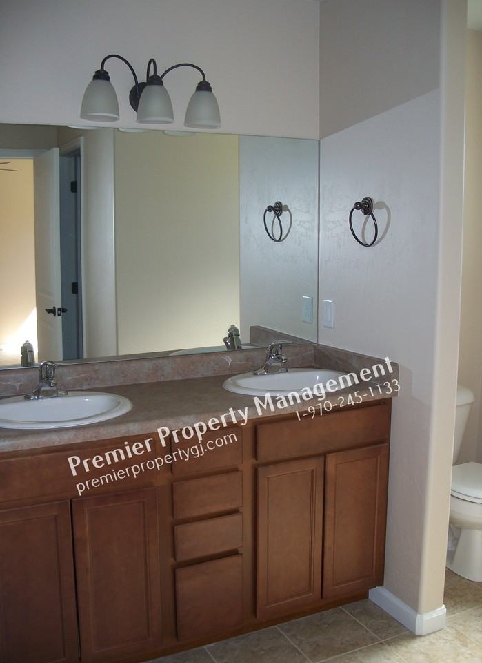 2788 Helena Ct - Photo 5 of 13