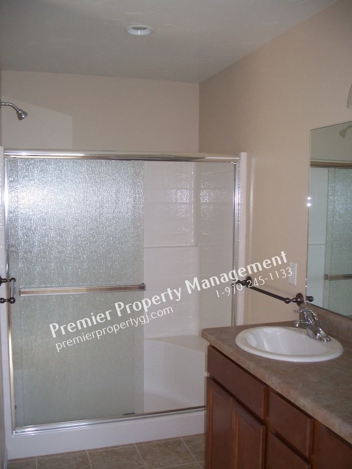 2788 Helena Ct - Photo 6 of 13