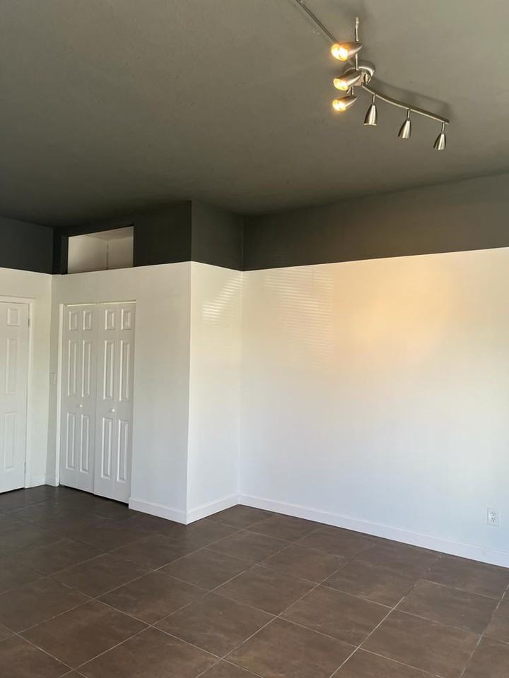 520 NE 82nd Ter - Photo 2 of 16