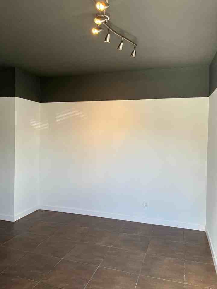 520 NE 82nd Ter - Photo 3 of 16