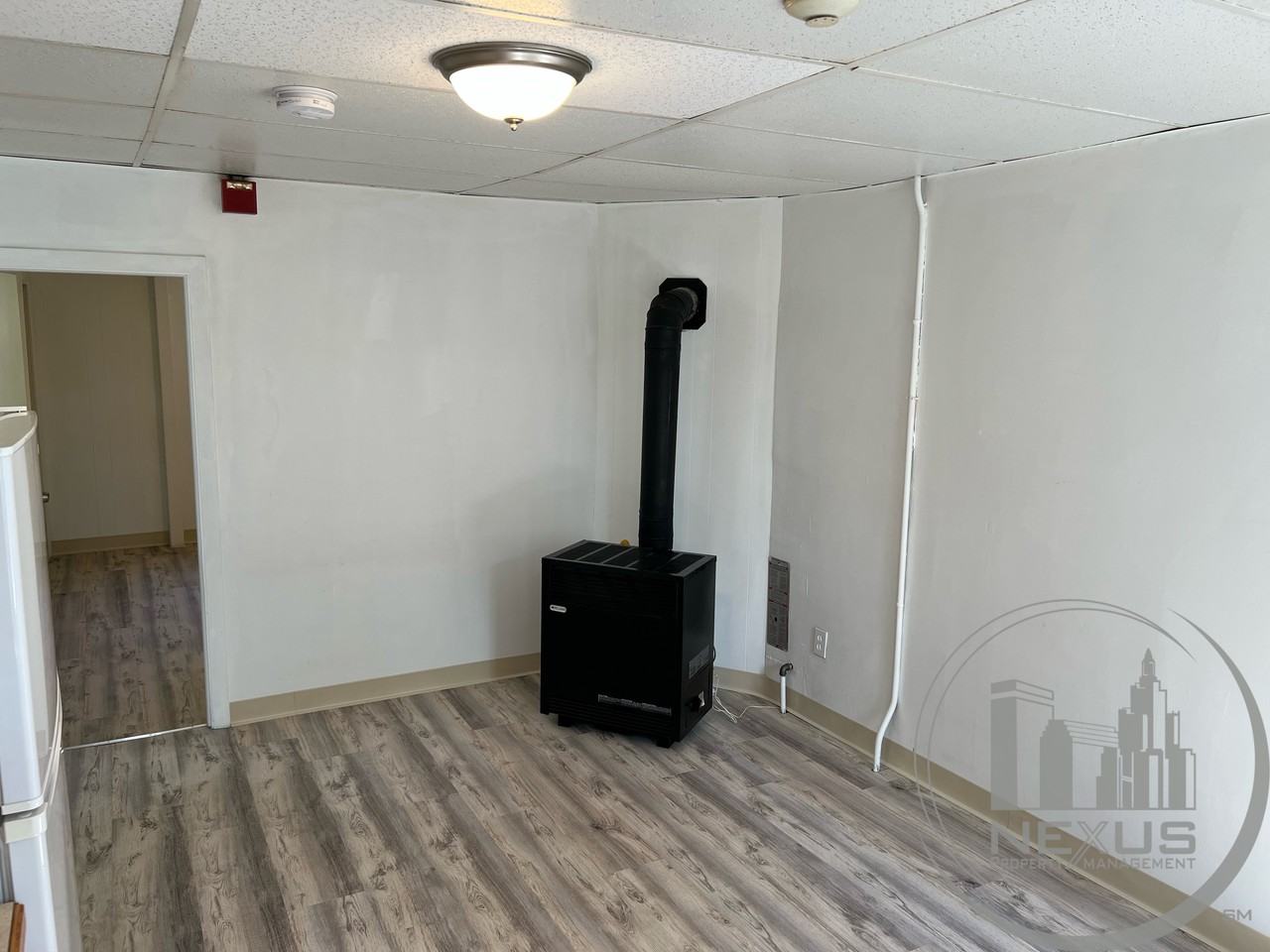 305 Stillwater Rd - Photo 2 of 12