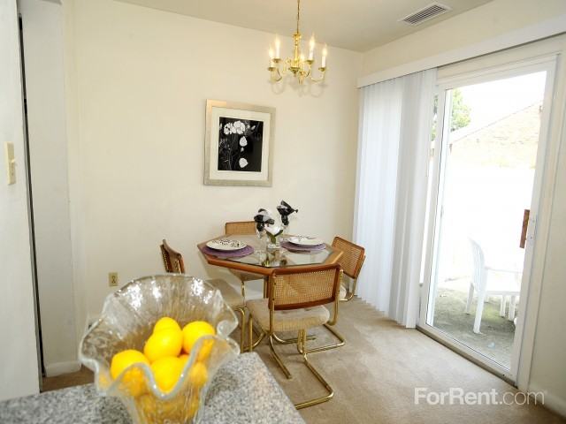 College Square Townhomes - Photo 3 of 32