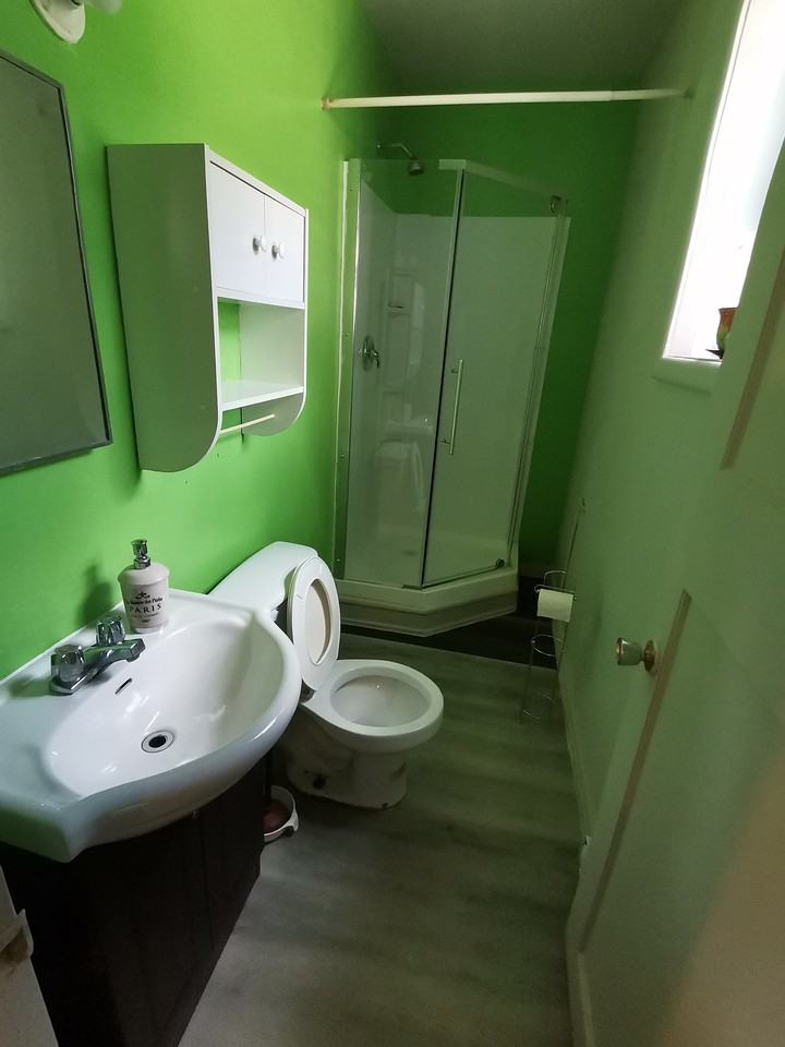 871 Rue Notre Dame #1 - Photo 2 of 7