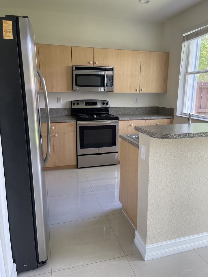 1588 Southeast 20th Place - Photo 2 of 11