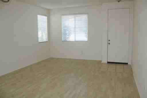 45224 Escalon St - Photo 2 of 15