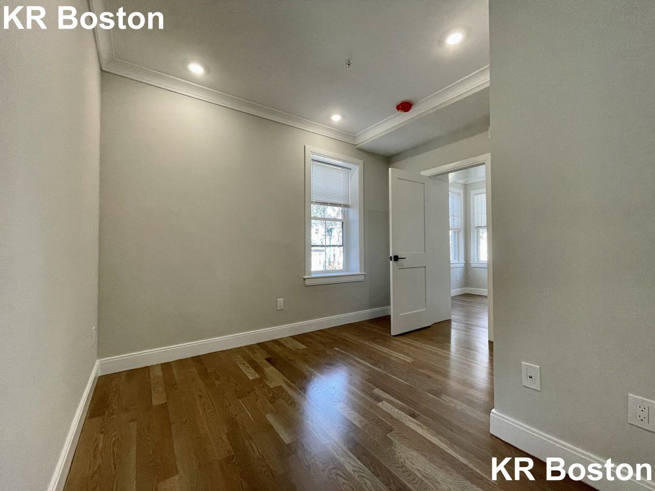 Englewood Ave. & Strathmore #6 - Photo 2 of 39