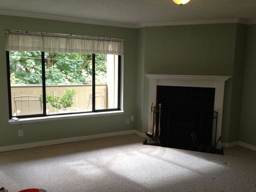 222 NE Dogwood St - Photo 2 of 11