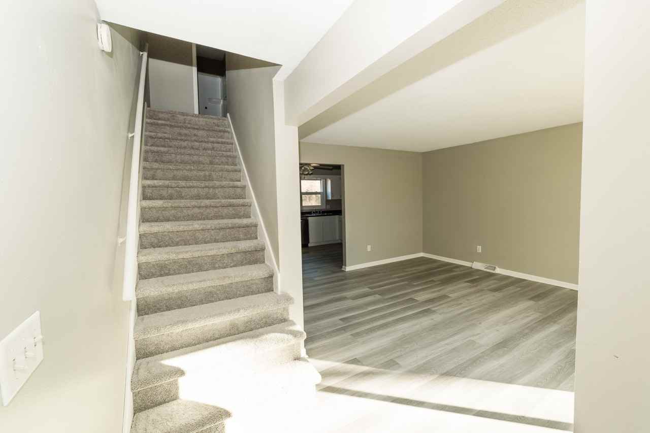 3403 Sw 44th Pl - Photo 2 of 12