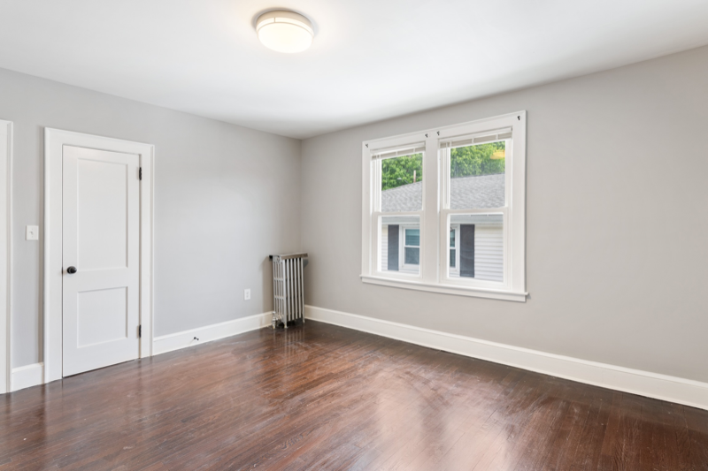 106 Silver St #2 - Photo 5 of 7