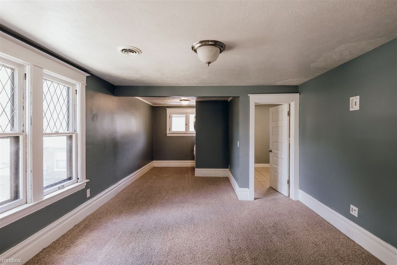 506 Prospect Ave Se - Photo 3 of 18