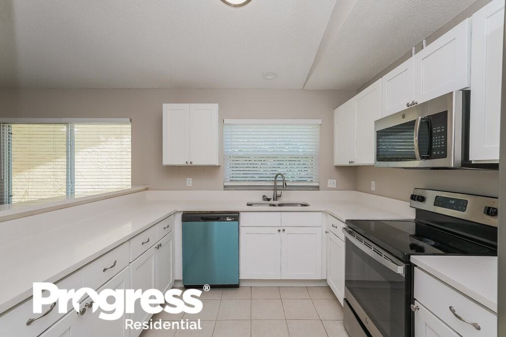 2004 Helm Ln - Photo 3 of 8