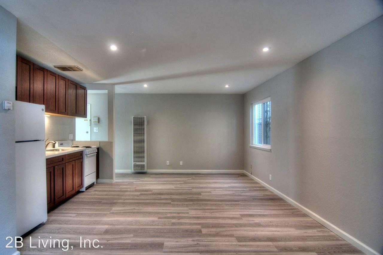 319 Poplar Avenue - Photo 3 of 10