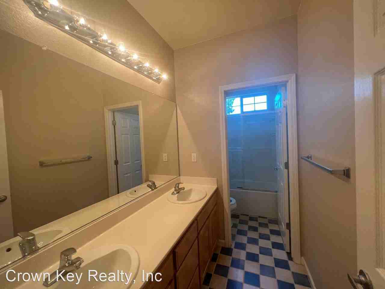 4725 Dandelion Loop - Photo 2 of 6