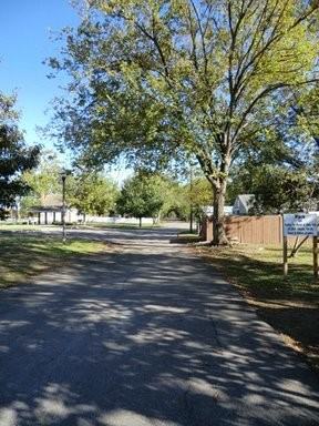 1862 Welsh Ln - Photo 3 of 11