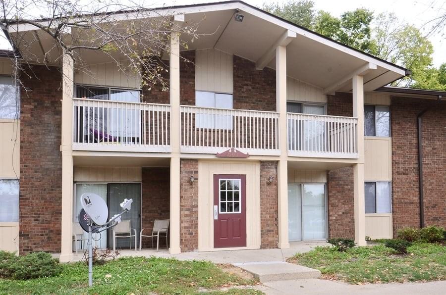 Pangea Cedars Apartments - Photo 2 of 15