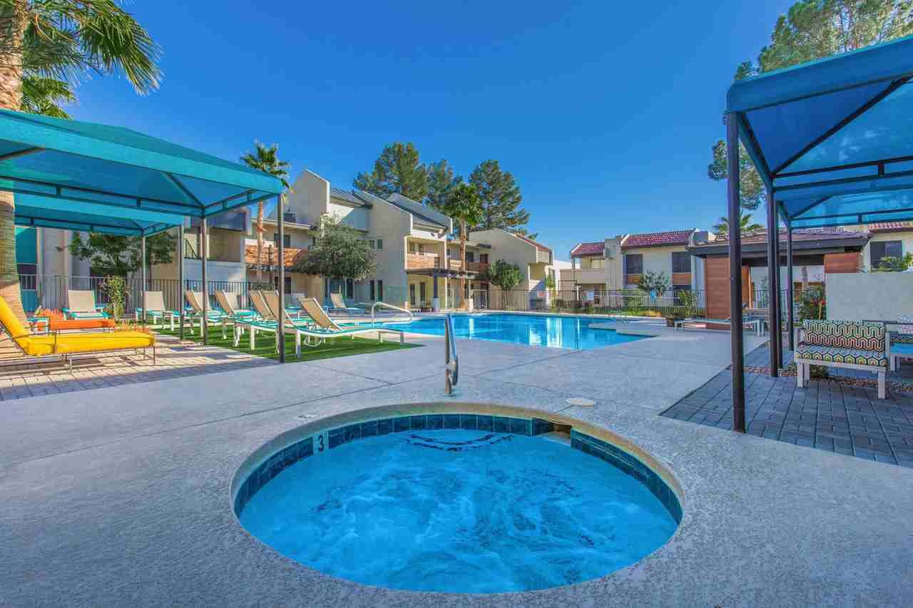 Tides at South Tempe - Photo 2 of 18