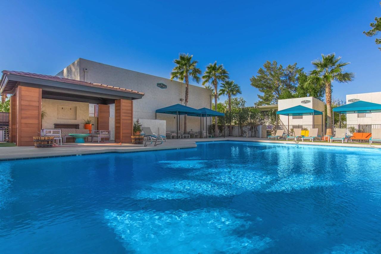 Tides at South Tempe - Photo 3 of 18