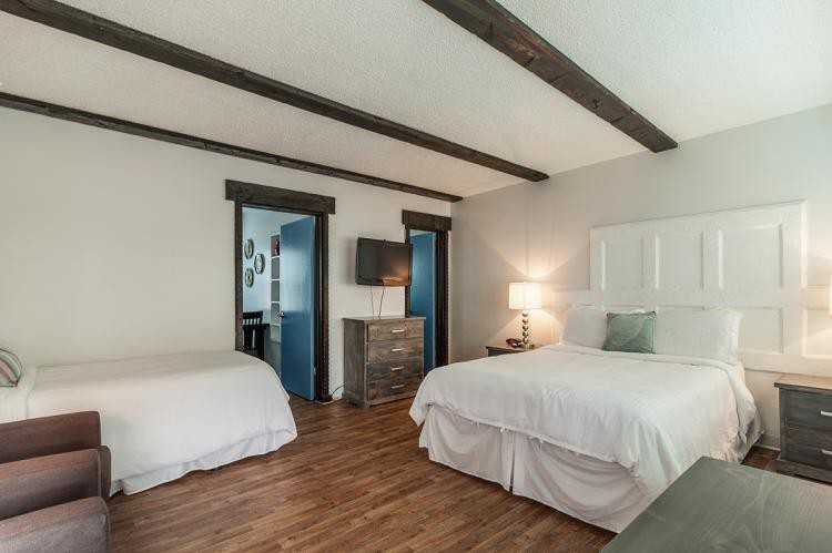 Echelon - Photo 2 of 9