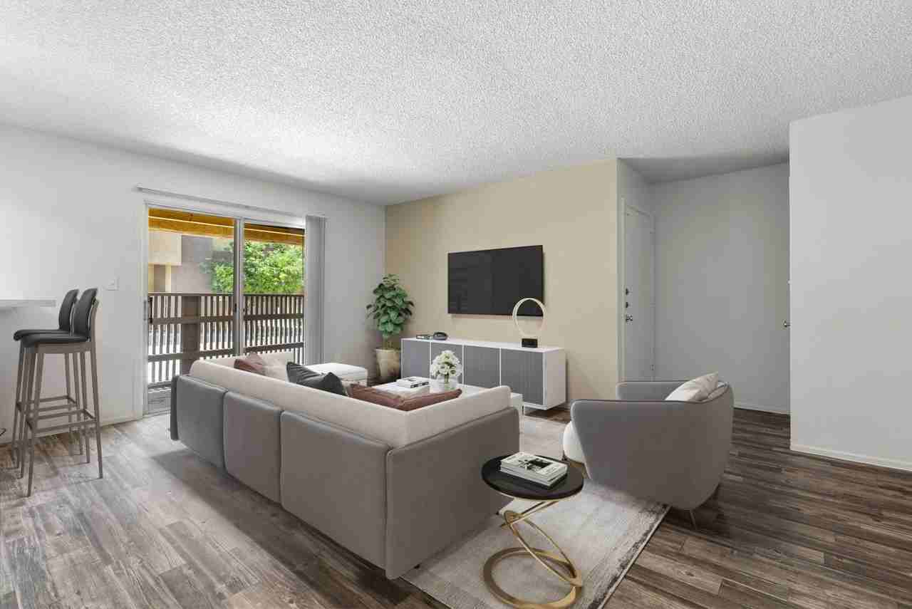 Papago Crossing - Photo 2 of 10